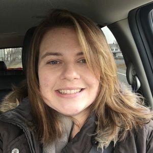 Meet your Posher, Loribeth